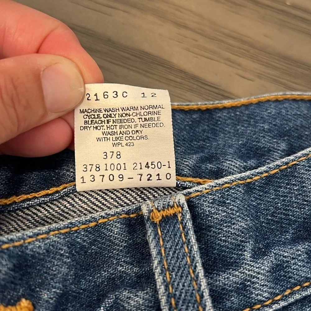 Levis women’s vintage
